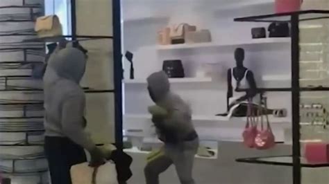 Thieves Swipe 0K In Goods From SoHo Chanel Store